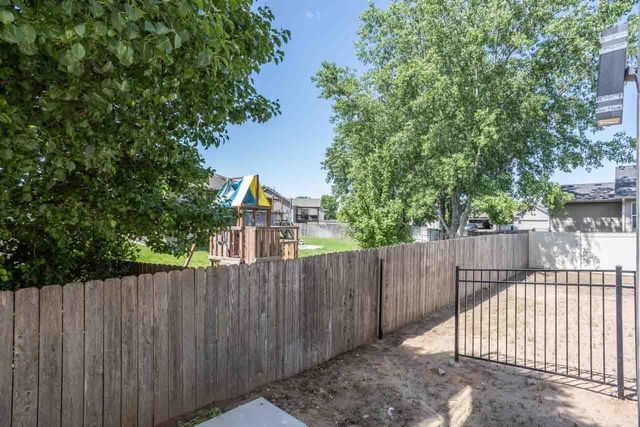 8441 W 37TH ST N, Wichita, KS 67205