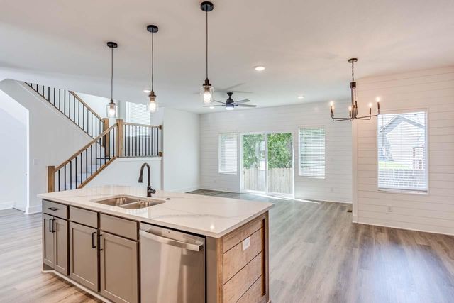 8441 W 37TH ST N, Wichita, KS 67205