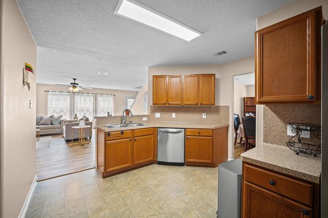 3615 Barkers Crossing Avenue, Houston, TX 77084