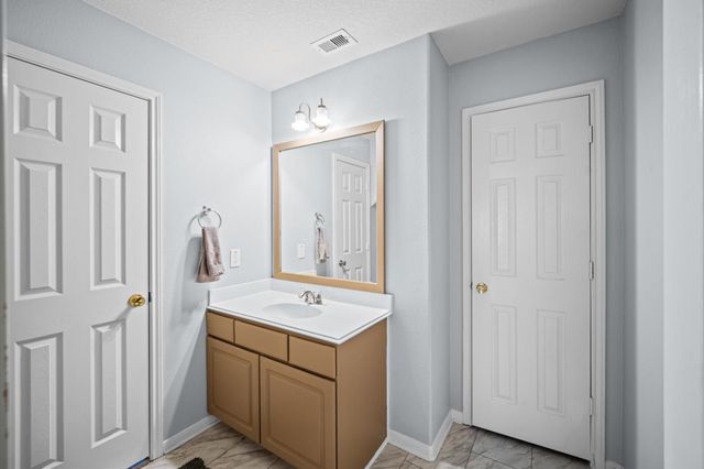 3615 Barkers Crossing Avenue, Houston, TX 77084