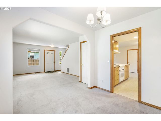 3829 Se 103RD Ave, Portland, OR 97266