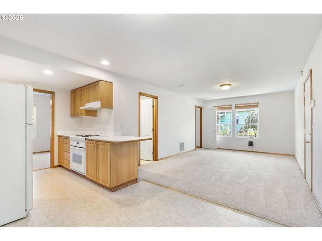 3829 Se 103RD Ave, Portland, OR 97266