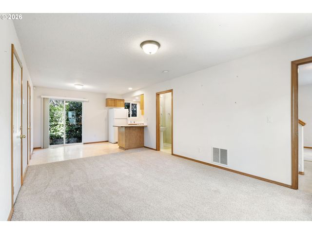 3829 Se 103RD Ave, Portland, OR 97266