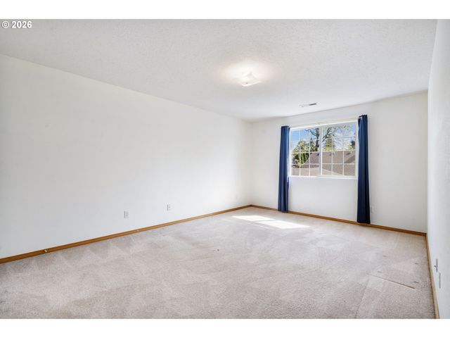 3829 Se 103RD Ave, Portland, OR 97266