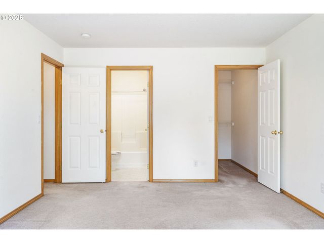 3829 Se 103RD Ave, Portland, OR 97266