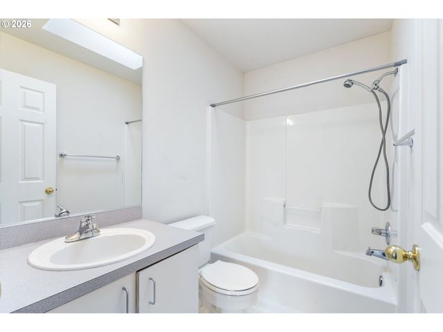 3829 Se 103RD Ave, Portland, OR 97266