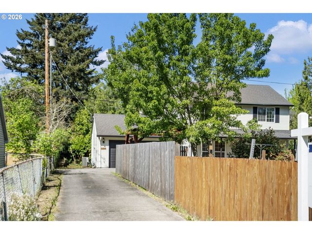 3829 Se 103RD Ave, Portland, OR 97266