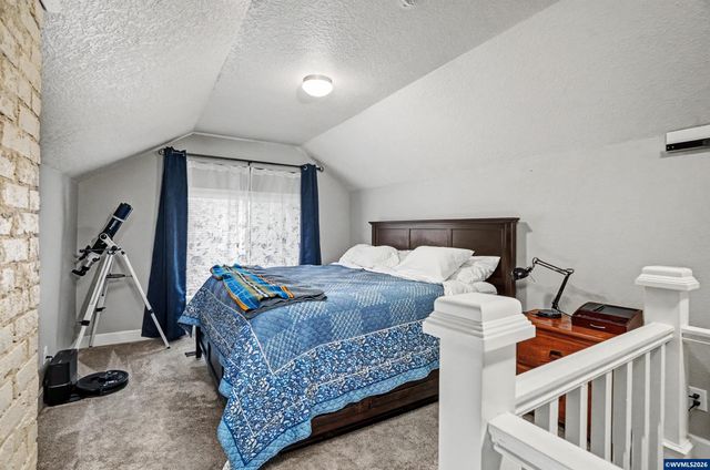 1050 Summer St NE, Salem, OR 97301