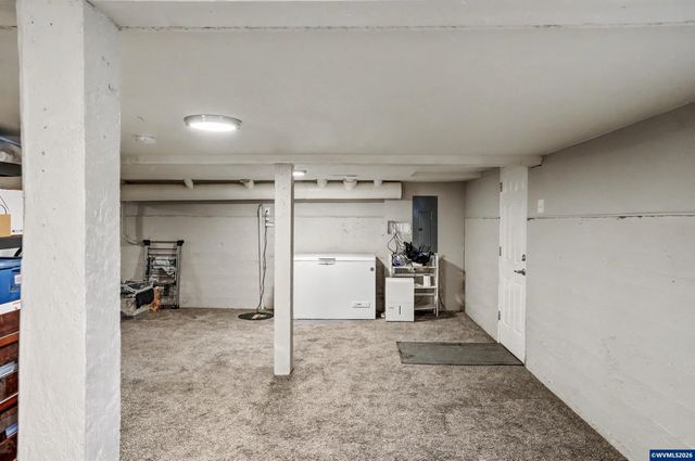 1050 Summer St NE, Salem, OR 97301