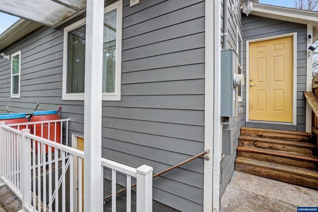 1050 Summer St NE, Salem, OR 97301