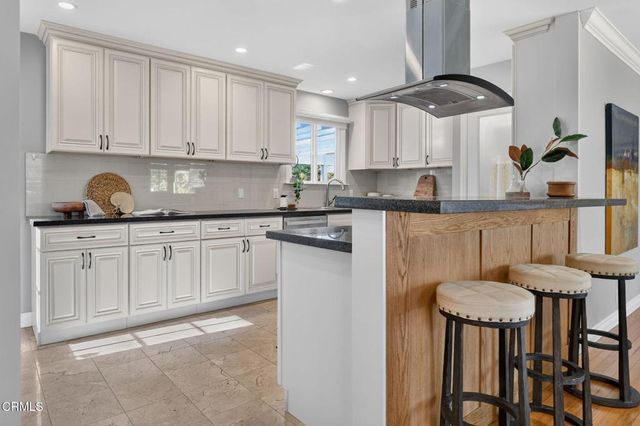 2815 Thorndike Road, Pasadena, CA 91107