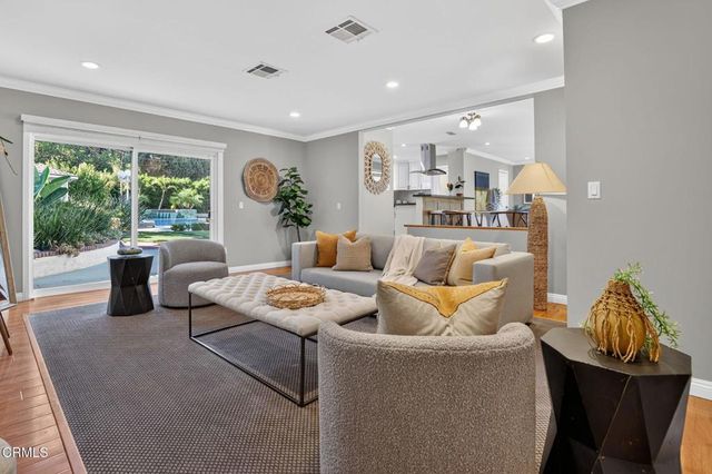 2815 Thorndike Road, Pasadena, CA 91107