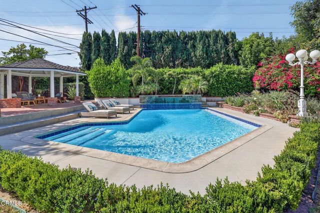 2815 Thorndike Road, Pasadena, CA 91107
