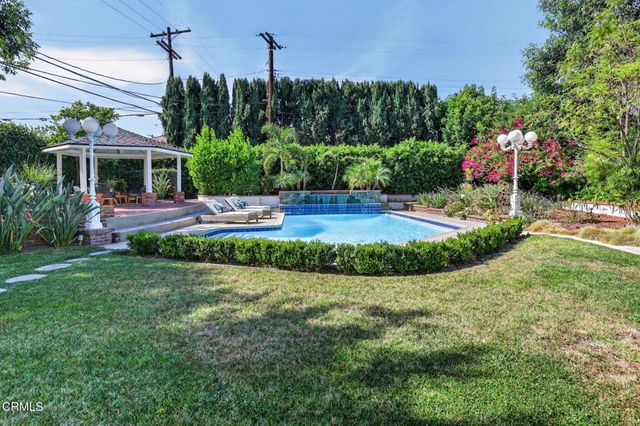 2815 Thorndike Road, Pasadena, CA 91107