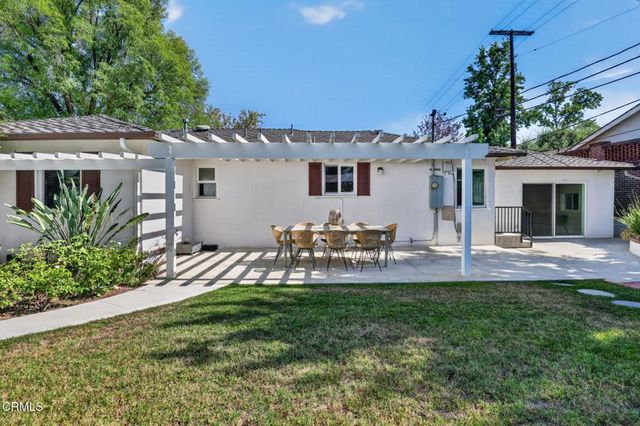 2815 Thorndike Road, Pasadena, CA 91107