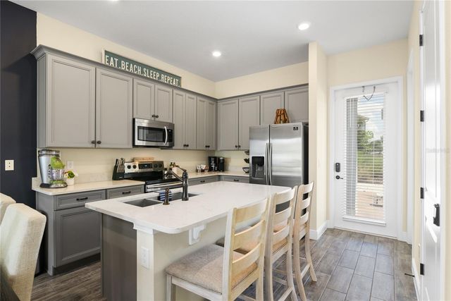 8040 LOST SHAKER LANE, Kissimmee, FL 34747