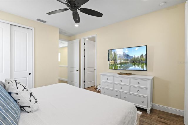 8040 LOST SHAKER LANE, Kissimmee, FL 34747