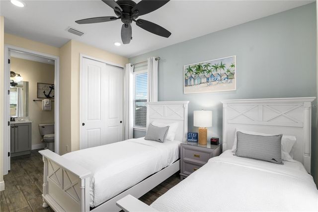 8040 LOST SHAKER LANE, Kissimmee, FL 34747