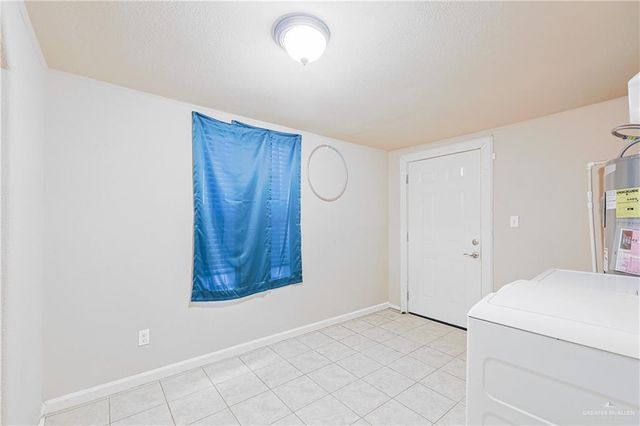 742 S Texas Avenue, Mercedes, TX 78570