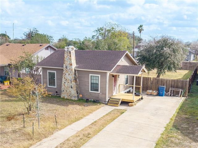 742 S Texas Avenue, Mercedes, TX 78570