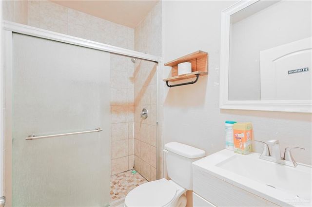 742 S Texas Avenue, Mercedes, TX 78570