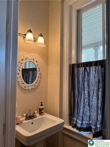 417 Linden Street, Bethlehem City, PA 18018