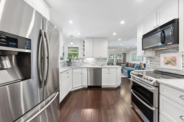 18 NW 25th Court, Delray Beach, FL 33444