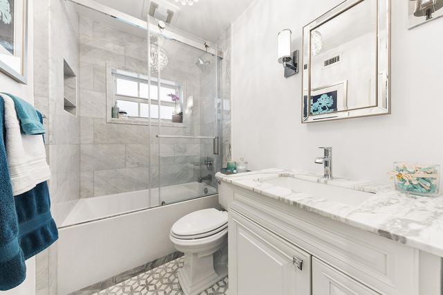 18 NW 25th Court, Delray Beach, FL 33444