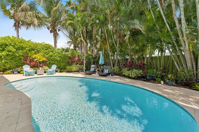 18 NW 25th Court, Delray Beach, FL 33444