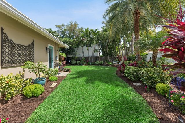 18 NW 25th Court, Delray Beach, FL 33444