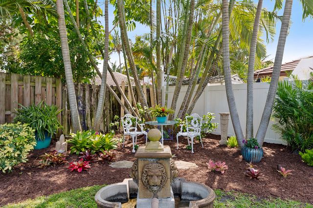18 NW 25th Court, Delray Beach, FL 33444