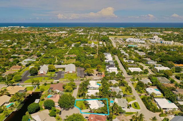 18 NW 25th Court, Delray Beach, FL 33444