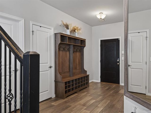 2501 Caden Court, Yukon, OK 73099