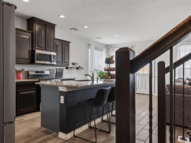 2501 Caden Court, Yukon, OK 73099