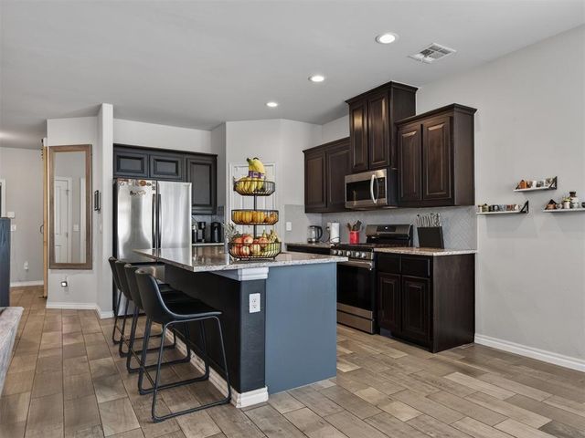 2501 Caden Court, Yukon, OK 73099