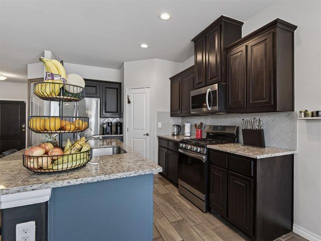 2501 Caden Court, Yukon, OK 73099