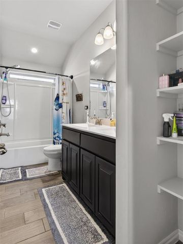 2501 Caden Court, Yukon, OK 73099