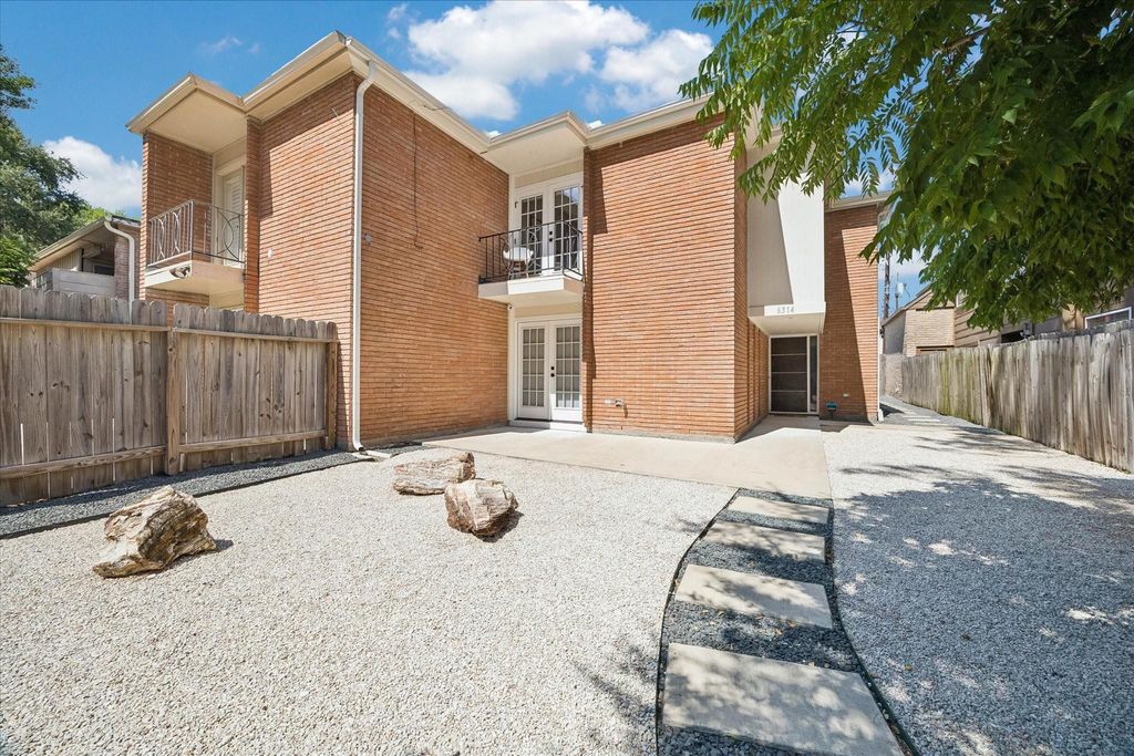 6314 Riverview Way, Houston, TX 77057