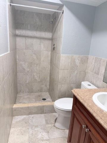 212 NW 46th Court 212, Deerfield Beach, FL 33064