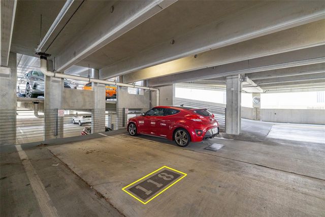 1010 CENTRAL AVENUE 302, St Petersburg, FL 33705