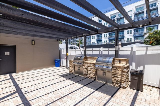 1010 CENTRAL AVENUE 302, St Petersburg, FL 33705