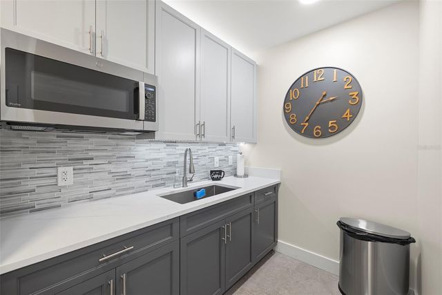 1010 CENTRAL AVENUE 302, St Petersburg, FL 33705