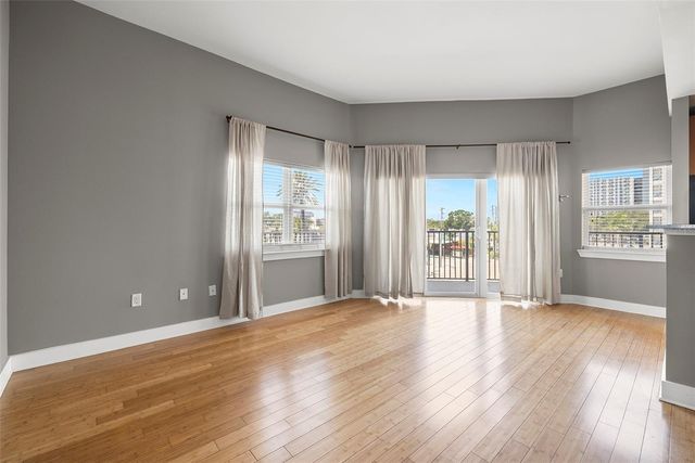 1010 CENTRAL AVENUE 302, St Petersburg, FL 33705