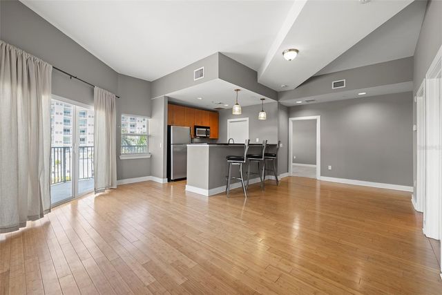 1010 CENTRAL AVENUE 302, St Petersburg, FL 33705