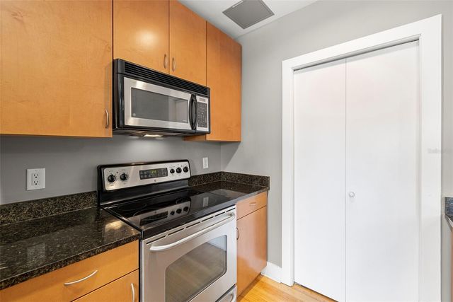 1010 CENTRAL AVENUE 302, St Petersburg, FL 33705