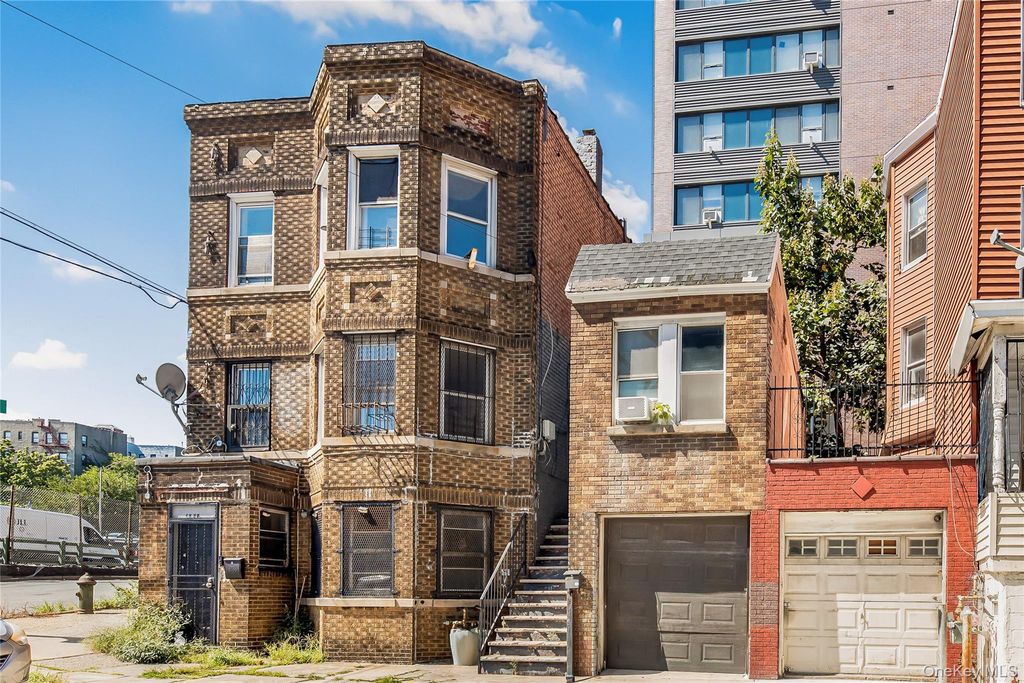 1893 Longfellow Avenue, Bronx, NY 10460 — exterior