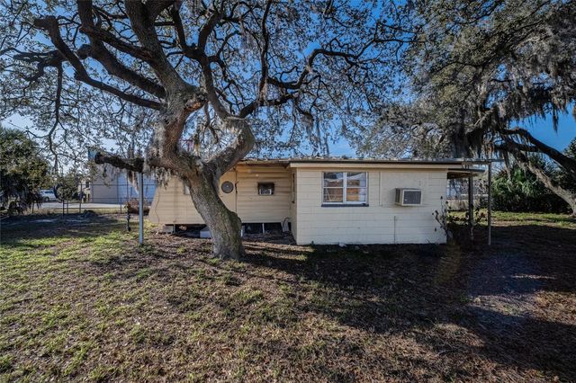 408 ARMOUR AVENUE, Auburndale, FL 33823