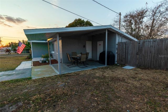 1300 NE 6TH STREET, Mulberry, FL 33860