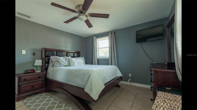 1300 NE 6TH STREET, Mulberry, FL 33860