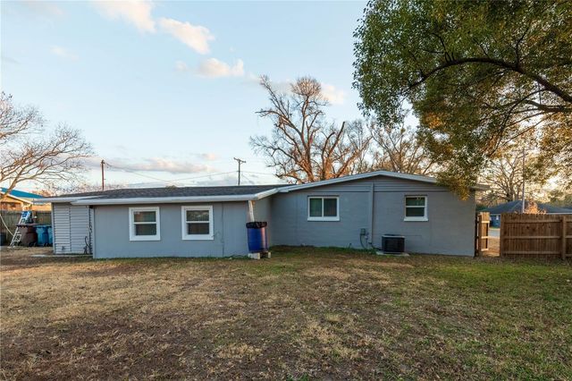 1300 NE 6TH STREET, Mulberry, FL 33860